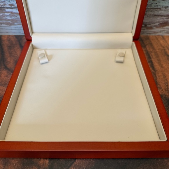 Wooden Jewelry Box to Display or Keep a Necklace - Picture 2 of 6